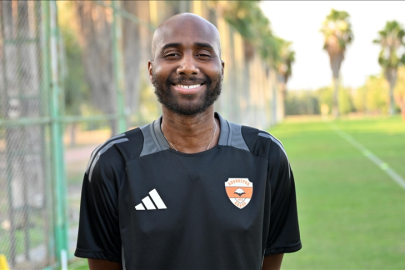 Adanaspor Teknik Direktörü Sol Bamba hayatını kaybetti