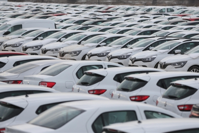 Otomotiv endüstrisi ağustosta 2,7 milyar dolarla en fazla ihracat yapan sektör oldu