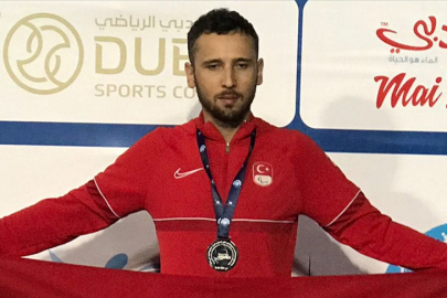Paris'te para atletizmde milli sporcu Oğuz Akbulut finale yükseldi