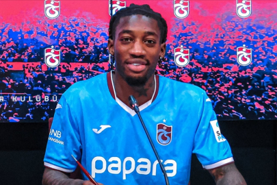 Trabzonspor'da Muhammed Cham için imza töreni düzenlendi