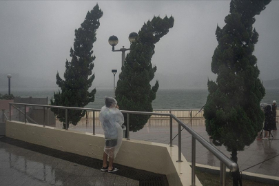 Çin'de yaklaşan Bebinca Tayfunu nedeniyle Şanghay'da 9 bin 318 kişi tahliye edildi