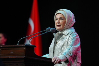 Emine Erdoğan: Annelik yolculuğunda en etkili teşvik, doğal doğum tecrübesini yaşamış annelerin samimi paylaşımlarıdır