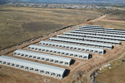 Malatya'da depremzede sanayi esnafına yapılan iş yerlerinde sona gelindi