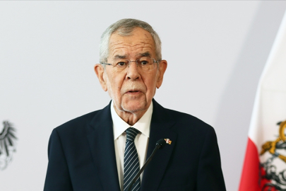 Avusturya Cumhurbaşkanı, herhangi bir parti başkanını hükümeti kurmakla görevlendirmedi