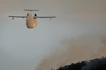 Türkiye'de yangın söndürme çalışmalarına destek veren amfibi uçak Azerbaycan'a döndü