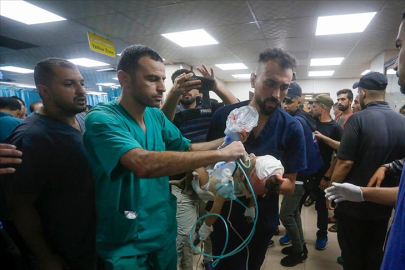 İsrail, Gazze'de çocuk felci aşısı yapılması planlanan BM okulunu vurdu