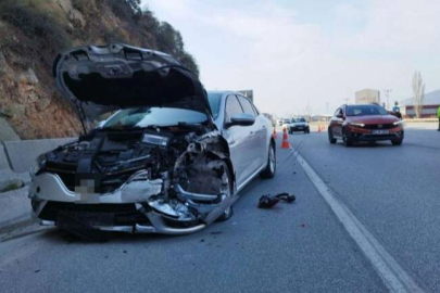 Bursa'da feci kaza: 2'si çocuk 3 yaralı