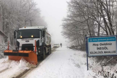 İnegöl’de karla kaplanan yollara anında müdahale
