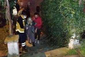 Yaşlı kadın gaz sızıntısı olan evde uyuya kaldı, ekipler seferber oldu