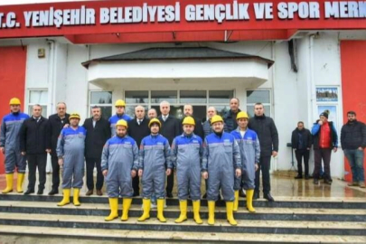 Yenişehir'den 8 tır yardım malzemesi yola çıktı