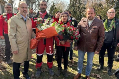 Başkan Aktaş deprem kahramanlarını karşıladı