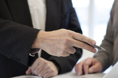 Küresel iş dünyasına göre ekonomideki en büyük sorun "nitelikli iş gücü eksikliği" ve "enflasyon"