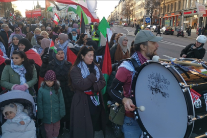 İsveç'te İsrail'in Gazze, Lübnan ve İran'a yönelik saldırıları protesto edildi