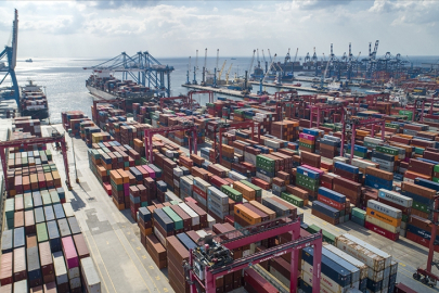 Ticaret Bakanı Bolat: Cumhuriyet tarihimizin en yüksek ekim ayı ihracat rekorunu kırdık