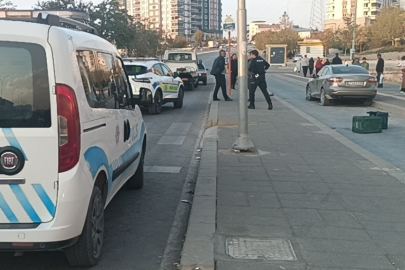 Kaldırıma çıkan otomobil 2 kadına çarptı: 1 ölü, 1 ağır yaralı