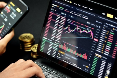 Trump’ın ABD başkanlık seçiminde zaferini ilan etmesiyle dolar ve Bitcoin yükseldi