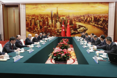 Hazine ve Maliye Bakanı Şimşek, Çin Devlet Başkanı Yardımcısı Han ile görüştü