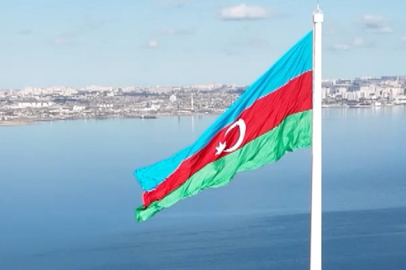 Azerbaycan'da Bayrak Günü kutlanıyor