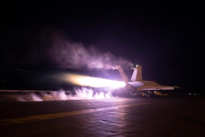 Husiler: ABD ve İngiltere, başkent Sana ve Amran iline 7 hava saldırısı düzenledi