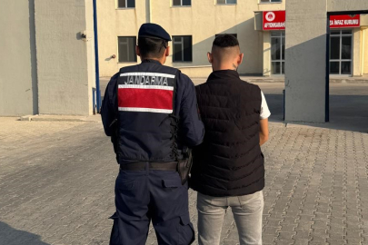 4 yıl 2 ay hapis cezasıyla aranan şahsı jandarma yakaladı