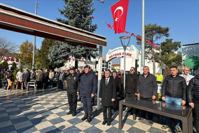 Düzce Depremi'nde hayatını kaybedenler için anma töreni düzenlendi