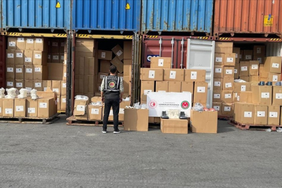 Gümrük Muhafaza ekipleri iki operasyonla kaçakçılara göz açtırmadı