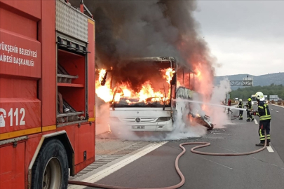 Mersin'de yolcu otobüsünde çıkan yangın söndürüldü