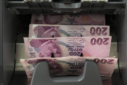 Öğrencilerin iki aylık burs ve kredi ödemeleri hesaplara yatırılmaya başlandı