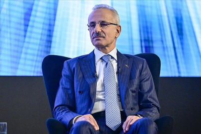 Bakan Uraloğlu: Paralel 3 piste aynı anda operasyon İstanbul Havalimanı'nda uygulanacak