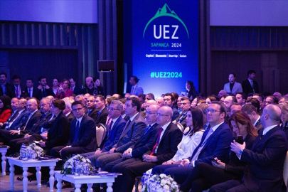 Uludağ Ekonomi Zirvesi'nin ismi "Uluslararası Ekonomi Zirvesi" olarak değiştirildi