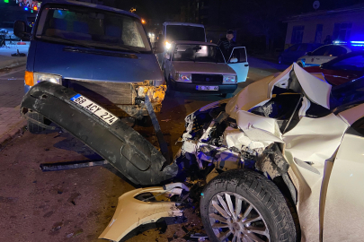 Otomobilin hurdaya döndüğü kazada sürücünün burnu bile kanamadı