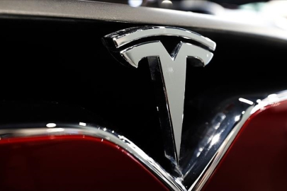 Tesla'nın piyasa değeri, dünyadaki diğer tüm otomobil üreticilerinin toplam değerine ulaştı