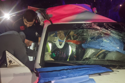 İki otomobil çarpıştı: 2 ölü, 2 yaralı