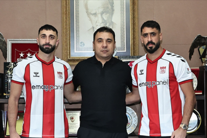 Sivasspor, Efkan Bekiroğlu ve Tolga Ciğerci'yi transfer etti