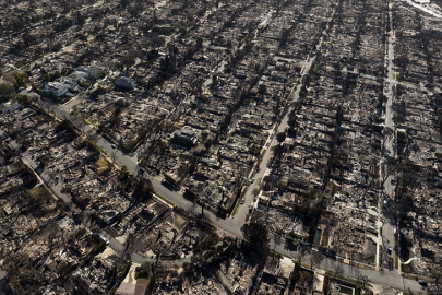 Los Angeles'taki yangınlarda, California'nın son 40 yıldaki en geniş kentsel alanı yandı