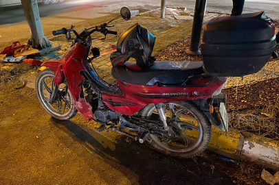 Motosiklet çocuğa çarptı: 1'i ağır 2 yaralı