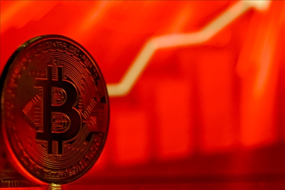 Bitcoin, tarife belirsizliğiyle 75 bin doların altına indi