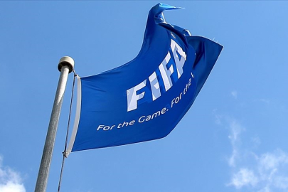 FIFA'dan Türk kulüplerine transfer yasağı