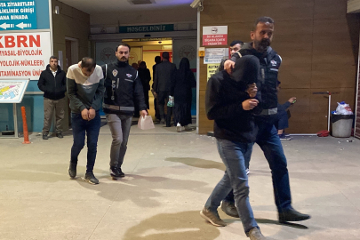 Bursa'da kuyumculara sahte altın satan şahıslar adliyeye sevk edildi