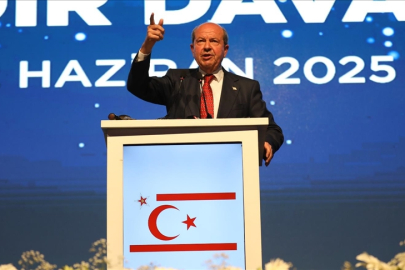 KKTC'de koalisyon hükümetindeki 3 parti ortak adayları Cumhurbaşkanı Tatar'a desteklerini açıkladı