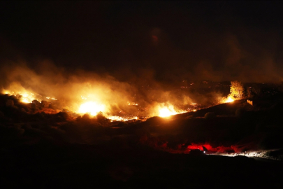 Yunanistan'da yangınlar nedeniyle çok sayıda yerleşim yeri tahliye edildi