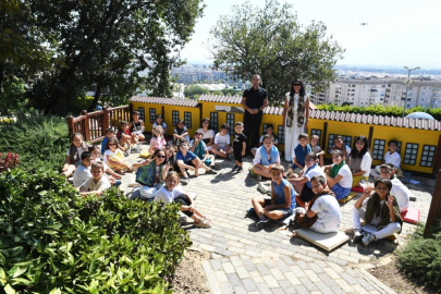 Osmangazi Belediyesi geleceğin tiyatrocu ve arkeologlarını yetiştiriyor