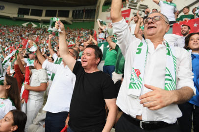 Osmangazi Belediyesi'nden Bursaspor'a taraftar desteği