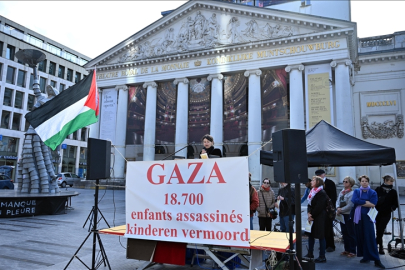 Brüksel'de sanatçılar, İsrail'in Gazze'de öldürdüğü çocukların isimlerini okudu