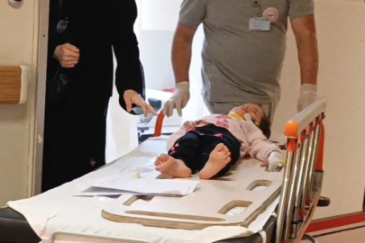 Bursa’da balkondan düşen 2 yaşındaki çocuk yaralandı