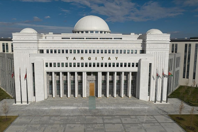 Yargıtay, sahte paraları yolcu minibüsünde tedavüle sokmaya çalışan sanığın cezasını onadı