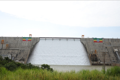 Nil'de tarihi proje: Hedasi Barajı açıldı