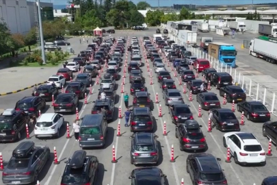 Gurbetçi sezonunda sınır kapılarından 5 milyona yakın yolcu geçiş yaptı