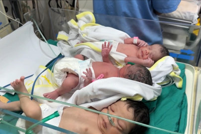 Gazze'deki hastane artan göç ve yetersiz beslenme nedeniyle prematüre bebeklerle doldu