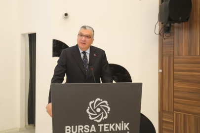 BTÜ Denizcilik Fakültesi'nde yeni dönem Bakan Yardımcısı Durmuş Ünüvar'ın dersiyle başladı